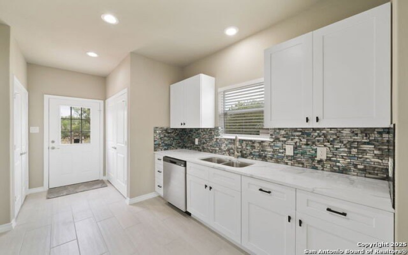 1307 Willow Lane St, Jourdanton, TX 78026, 3 Bedrooms Bedrooms, ,2 BathroomsBathrooms,Residential,For Sale,1307 Willow Lane St,0,1832015