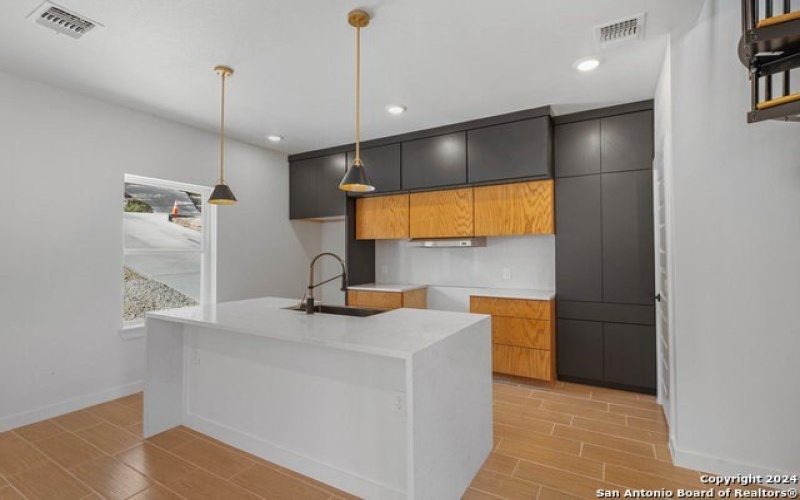 698 Hillclimb, Canyon Lake, TX 78133, 3 Bedrooms Bedrooms, ,2 BathroomsBathrooms,Residential,For Sale,698 Hillclimb,1883236