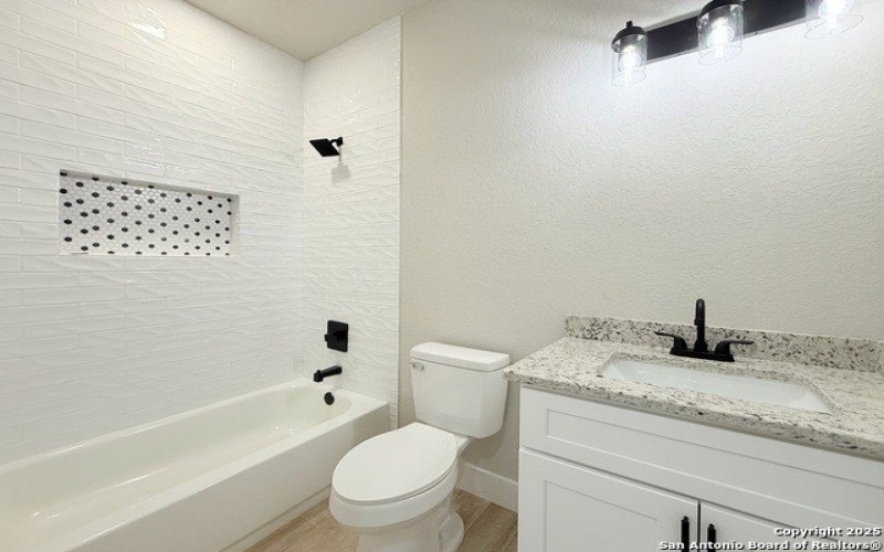 129 Camino Verde Ct, La Vernia, TX 78121, 3 Habitaciones Habitaciones , ,2 BañosBaños,Residential,En Venta,129 Camino Verde Ct,1883318