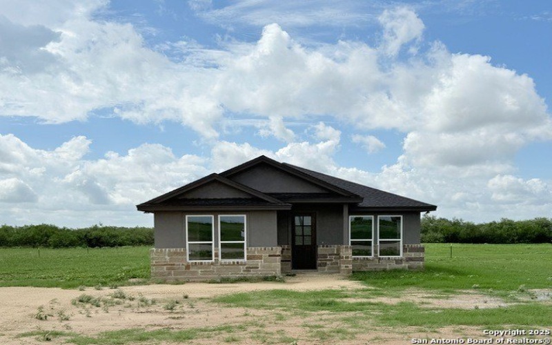 129 Camino Verde Ct, La Vernia, TX 78121, 3 Habitaciones Habitaciones , ,2 BañosBaños,Residential,En Venta,129 Camino Verde Ct,1883318