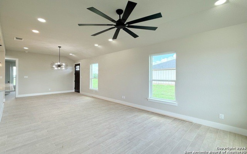 129 Camino Verde Ct, La Vernia, TX 78121, 3 Habitaciones Habitaciones , ,2 BañosBaños,Residential,En Venta,129 Camino Verde Ct,1883318