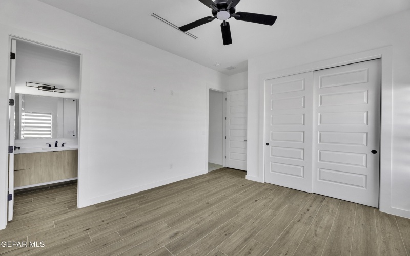 469 Country Oaks Drive, El Paso, TX 79932, 4 Habitaciones Habitaciones , ,5 BañosBaños,Residential,En Venta,469 Country Oaks Drive,895300
