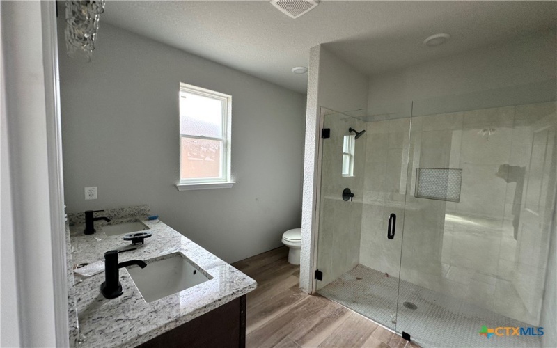 2571 Cedar Glen Drive, Belton, TX 76513, 3 Bedrooms Bedrooms, ,2 BathroomsBathrooms,Residential,For Sale,2571 Cedar Glen Drive,586303