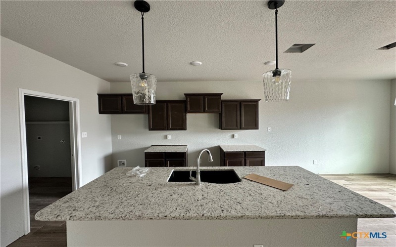 2571 Cedar Glen Drive, Belton, TX 76513, 3 Bedrooms Bedrooms, ,2 BathroomsBathrooms,Residential,For Sale,2571 Cedar Glen Drive,586303