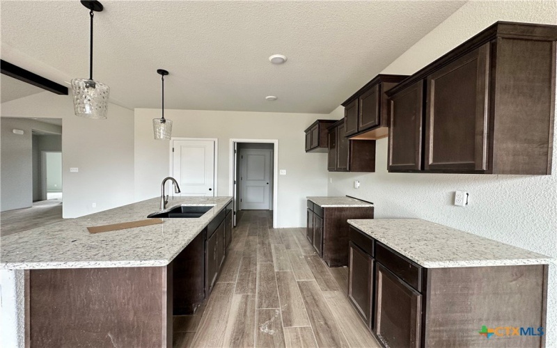 2571 Cedar Glen Drive, Belton, TX 76513, 3 Bedrooms Bedrooms, ,2 BathroomsBathrooms,Residential,For Sale,2571 Cedar Glen Drive,586303