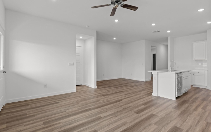608 14th Street, Wolfforth, TX 79382, 4 Bedrooms Bedrooms, ,2 BathroomsBathrooms,Residential,For Sale,608 14th Street,202557706