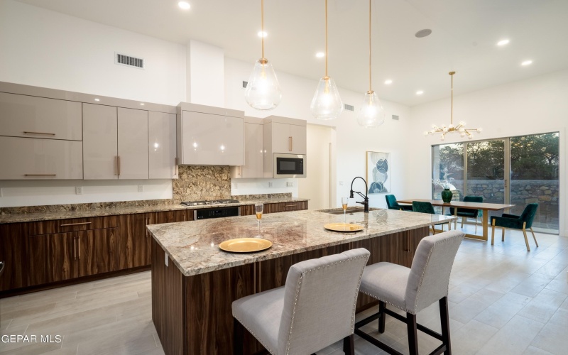 5692 Rio Bonito Circle, El Paso, TX 79932, 4 Bedrooms Bedrooms, ,3 BathroomsBathrooms,Residential,For Sale,5692 Rio Bonito Circle,0,906258