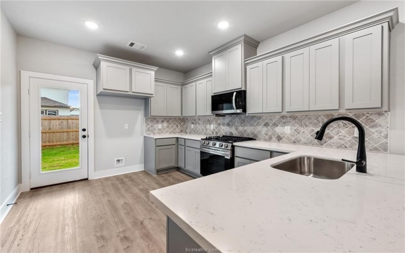 909 Fork Court, College Station, TX 77845, 3 Habitaciones Habitaciones , ,2 BañosBaños,Residential,En Venta,909 Fork Court,0,25007856