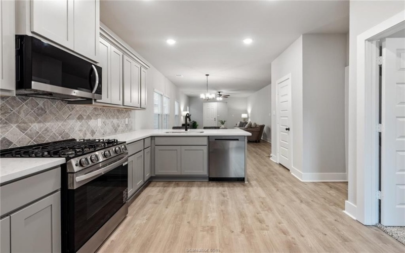909 Fork Court, College Station, TX 77845, 3 Habitaciones Habitaciones , ,2 BañosBaños,Residential,En Venta,909 Fork Court,0,25007856