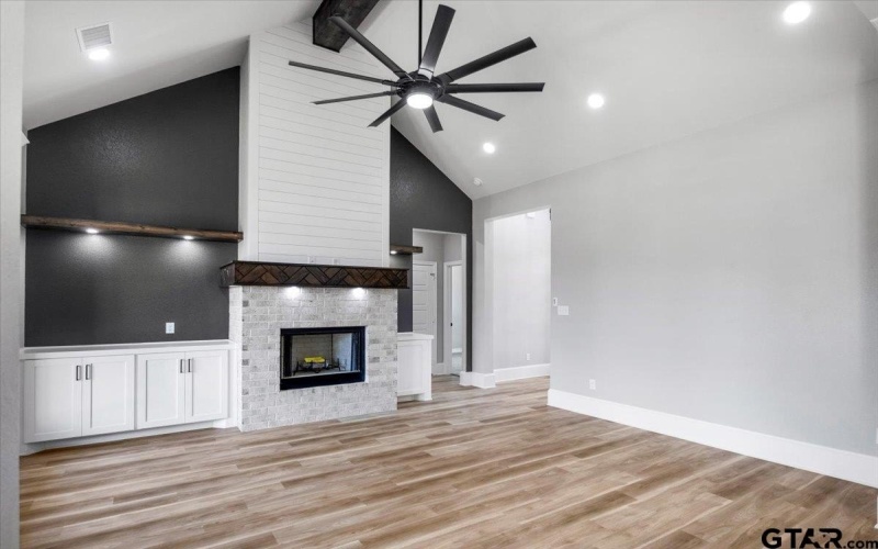 12303 Oak Grove Dr, Tyler, TX 75706, 4 Bedrooms Bedrooms, ,2 BathroomsBathrooms,Residential,For Sale,12303 Oak Grove Dr,25010634