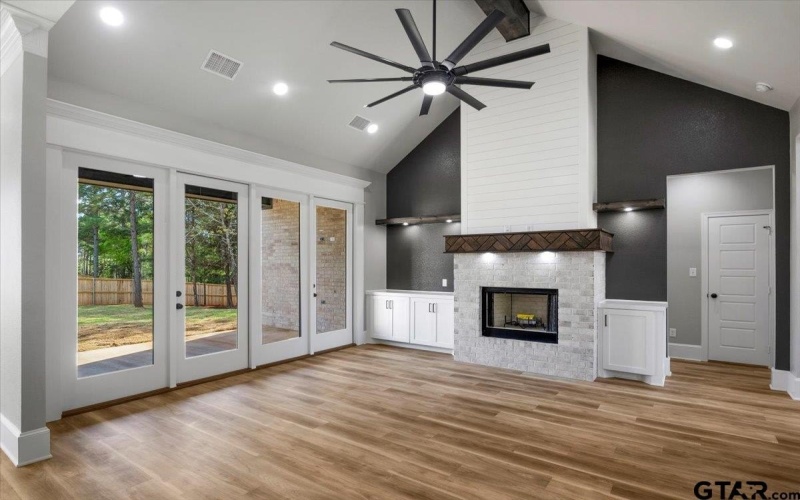 12303 Oak Grove Dr, Tyler, TX 75706, 4 Bedrooms Bedrooms, ,2 BathroomsBathrooms,Residential,For Sale,12303 Oak Grove Dr,25010634