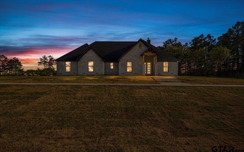 12303 Oak Grove Dr, Tyler, TX 75706, 4 Bedrooms Bedrooms, ,2 BathroomsBathrooms,Residential,For Sale,12303 Oak Grove Dr,25010634