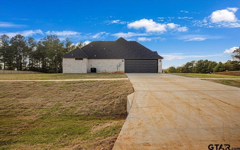 12303 Oak Grove Dr, Tyler, TX 75706, 4 Bedrooms Bedrooms, ,2 BathroomsBathrooms,Residential,For Sale,12303 Oak Grove Dr,25010634