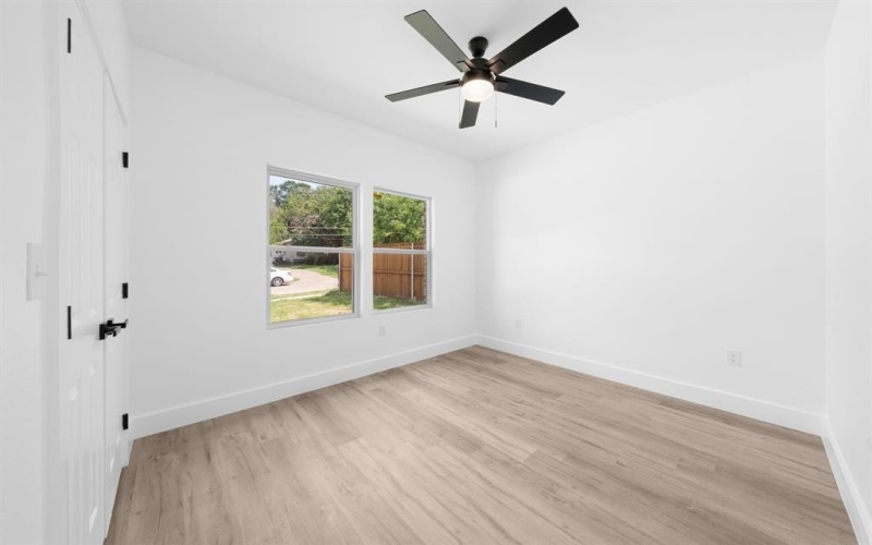 1722 Marfa Avenue, Dallas, TX 75216, 3 Habitaciones Habitaciones , ,2 BañosBaños,Residential,En Venta,1722 Marfa Avenue,20950815
