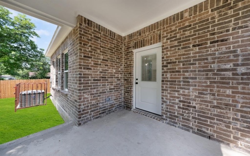 1722 Marfa Avenue, Dallas, TX 75216, 3 Habitaciones Habitaciones , ,2 BañosBaños,Residential,En Venta,1722 Marfa Avenue,20950815