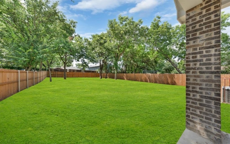 1722 Marfa Avenue, Dallas, TX 75216, 3 Habitaciones Habitaciones , ,2 BañosBaños,Residential,En Venta,1722 Marfa Avenue,20950815