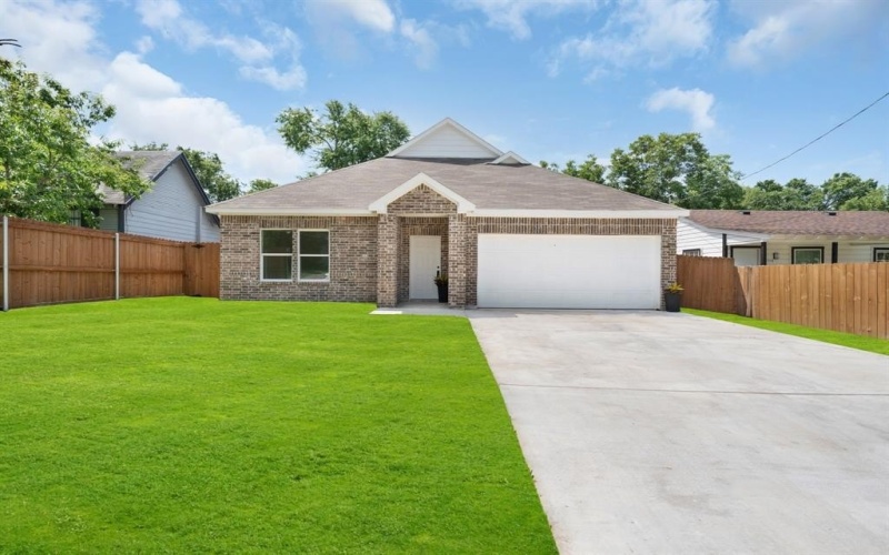 1722 Marfa Avenue, Dallas, TX 75216, 3 Habitaciones Habitaciones , ,2 BañosBaños,Residential,En Venta,1722 Marfa Avenue,20950815