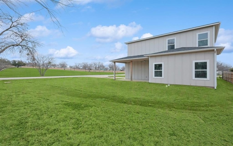315 Lois Street, Roanoke, TX 76262, 4 Habitaciones Habitaciones , ,3 BañosBaños,Residential,En Venta,315 Lois Street,20964716