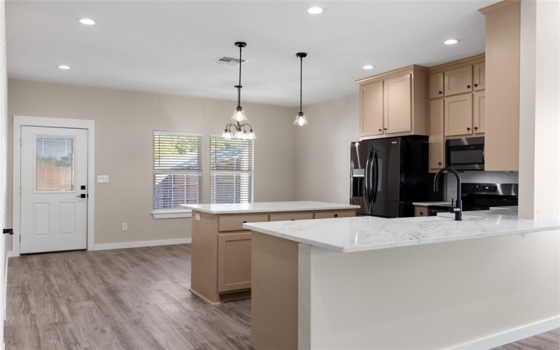 655 League Street, Sulphur Springs, TX 75482, 3 Habitaciones Habitaciones , ,2 BañosBaños,Residential,En Venta,655 League Street,0,20988115