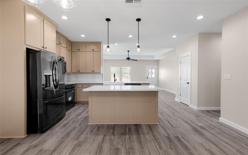 655 League Street, Sulphur Springs, TX 75482, 3 Habitaciones Habitaciones , ,2 BañosBaños,Residential,En Venta,655 League Street,0,20988115