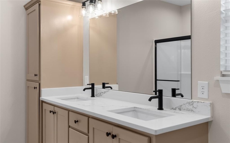 655 League Street, Sulphur Springs, TX 75482, 3 Habitaciones Habitaciones , ,2 BañosBaños,Residential,En Venta,655 League Street,0,20988115