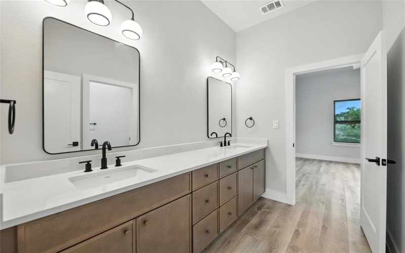117 Goldfinch Lane, Weatherford, TX 76088, 3 Habitaciones Habitaciones , ,2 BañosBaños,Residential,En Venta,117 Goldfinch Lane,20990642