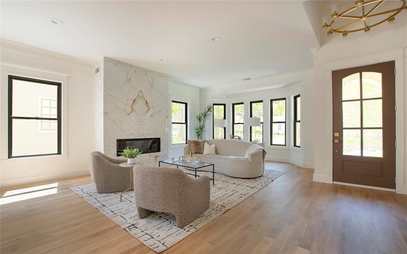 5641 Monticello Avenue, Dallas, TX 75206, 5 Habitaciones Habitaciones , ,5 BañosBaños,Residential,En Venta,5641 Monticello Avenue,20993154