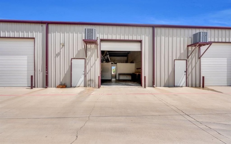 6050 E Highway 67 #210, Alvarado, TX 76009, ,Otro,En Venta,6050 E Highway 67,20993360
