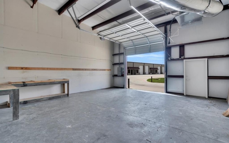 6050 E Highway 67 #210, Alvarado, TX 76009, ,Otro,En Venta,6050 E Highway 67,20993360