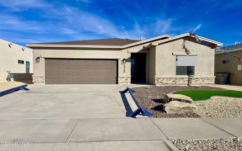12708 Viendo Norte Drive, El Paso, TX 79934, 3 Habitaciones Habitaciones , ,2 BañosBaños,Residential,En Venta,12708 Viendo Norte Drive,895885