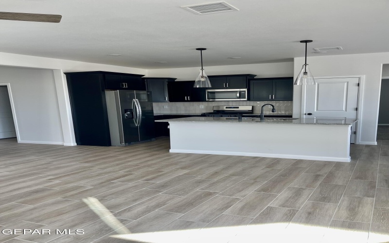12708 Viendo Norte Drive, El Paso, TX 79934, 3 Habitaciones Habitaciones , ,2 BañosBaños,Residential,En Venta,12708 Viendo Norte Drive,895885