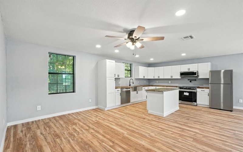 908 Matthews Avenue, Albany, TX 76430, 3 Bedrooms Bedrooms, ,2 BathroomsBathrooms,Residential,For Sale,908 Matthews Avenue,20995200