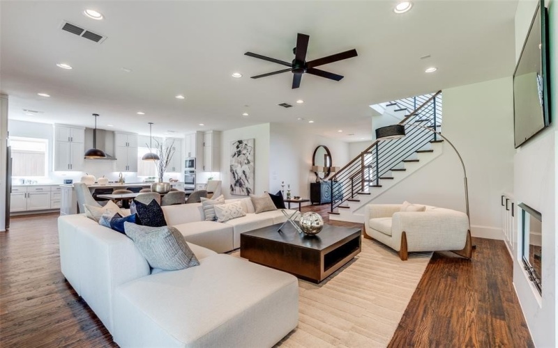 400 Cristler Avenue, Dallas, TX 75223, 4 Habitaciones Habitaciones , ,3 BañosBaños,Residential,En Venta,400 Cristler Avenue,0,20995685