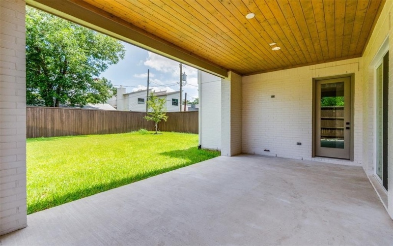 400 Cristler Avenue, Dallas, TX 75223, 4 Habitaciones Habitaciones , ,3 BañosBaños,Residential,En Venta,400 Cristler Avenue,0,20995685