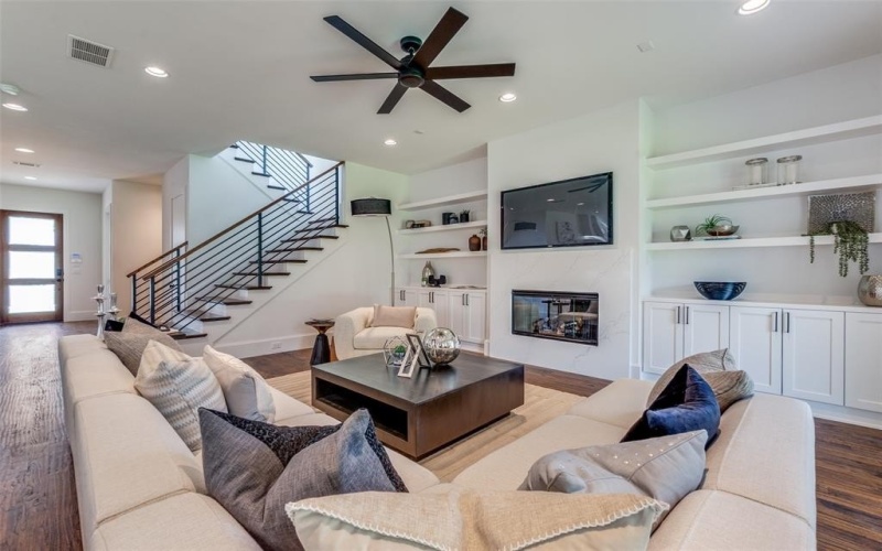 400 Cristler Avenue, Dallas, TX 75223, 4 Habitaciones Habitaciones , ,3 BañosBaños,Residential,En Venta,400 Cristler Avenue,0,20995685