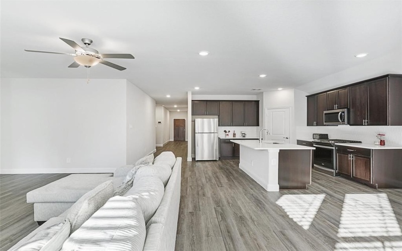 613 Huntley Drive, McKinney, TX 75071, 4 Bedrooms Bedrooms, ,3 BathroomsBathrooms,Residential,For Sale,613 Huntley Drive,20995983