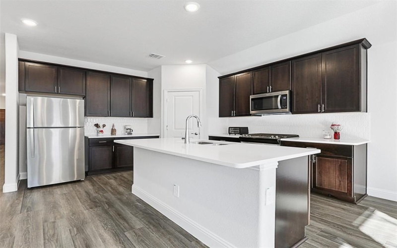 613 Huntley Drive, McKinney, TX 75071, 4 Bedrooms Bedrooms, ,3 BathroomsBathrooms,Residential,For Sale,613 Huntley Drive,20995983
