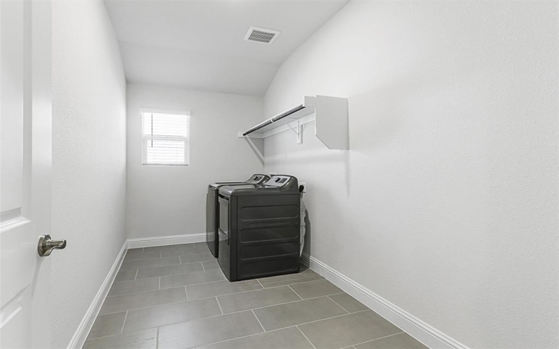 613 Huntley Drive, McKinney, TX 75071, 4 Bedrooms Bedrooms, ,3 BathroomsBathrooms,Residential,For Sale,613 Huntley Drive,20995983