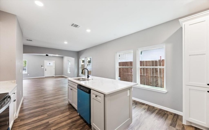 1615 E Hattie Street, Fort Worth, TX 76104, 3 Habitaciones Habitaciones , ,2 BañosBaños,Residential,En Venta,1615 E Hattie Street,20996033