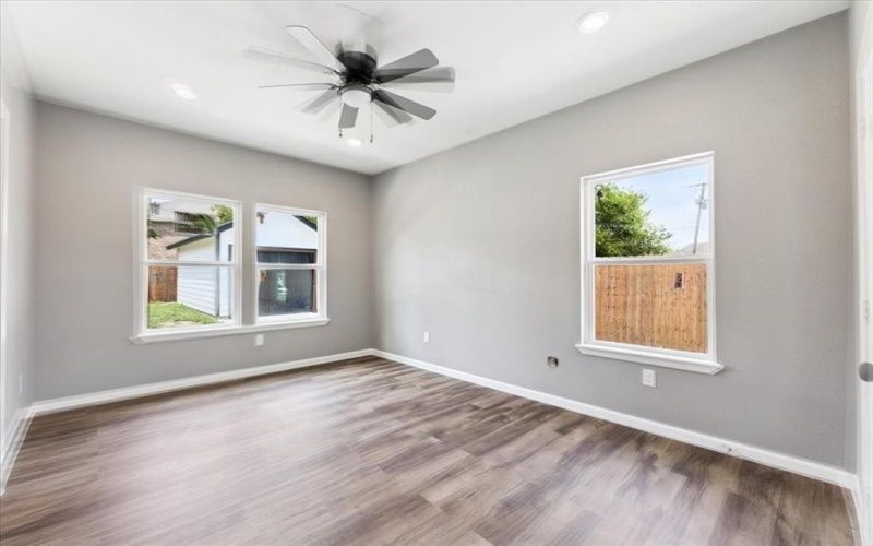 1615 E Hattie Street, Fort Worth, TX 76104, 3 Habitaciones Habitaciones , ,2 BañosBaños,Residential,En Venta,1615 E Hattie Street,20996033