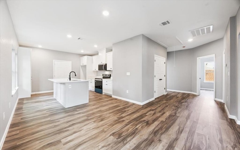 1615 E Hattie Street, Fort Worth, TX 76104, 3 Habitaciones Habitaciones , ,2 BañosBaños,Residential,En Venta,1615 E Hattie Street,20996033
