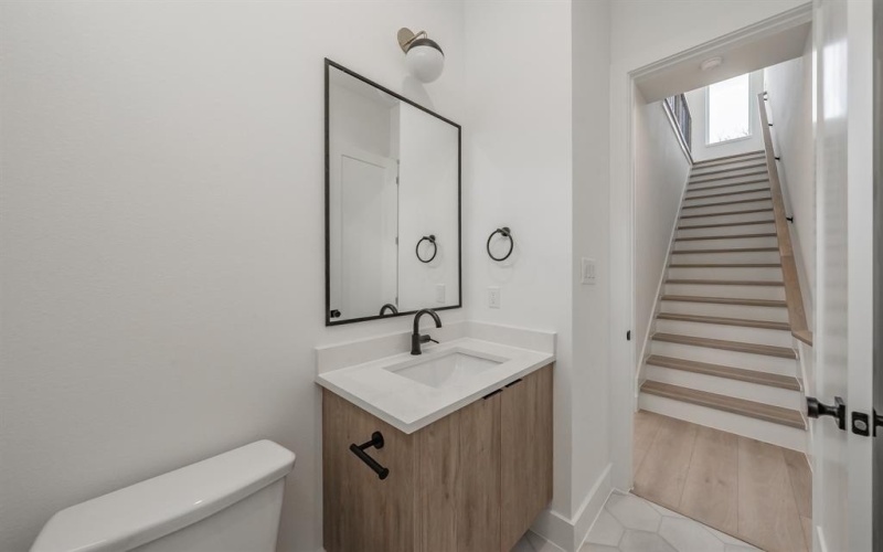 5320 Reiger Avenue #103, Dallas, TX 75214, 2 Habitaciones Habitaciones , ,2 BañosBaños,Residential,En Venta,5320 Reiger Avenue,20996645