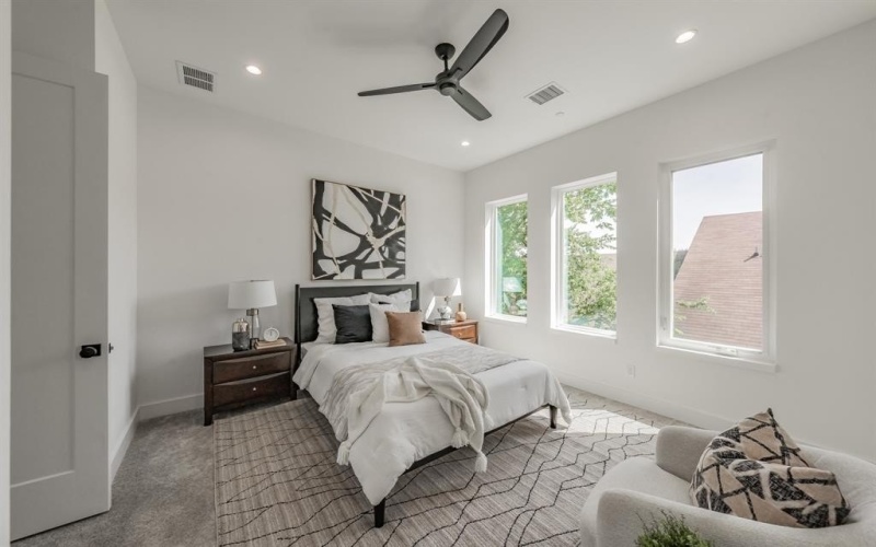 5320 Reiger Avenue #103, Dallas, TX 75214, 2 Habitaciones Habitaciones , ,2 BañosBaños,Residential,En Venta,5320 Reiger Avenue,20996645