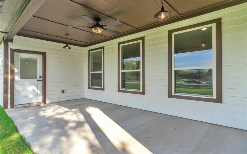 2501 Neil Court, Granbury, TX 76048, 4 Habitaciones Habitaciones , ,2 BañosBaños,Residential,En Venta,2501 Neil Court,20997011