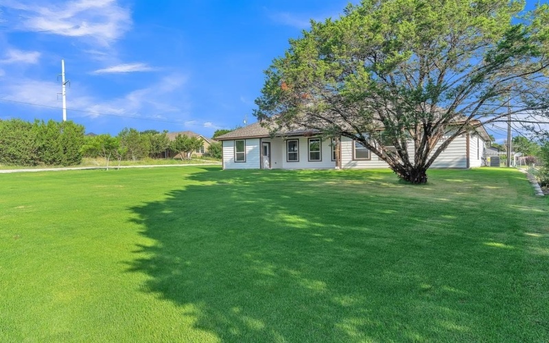 2501 Neil Court, Granbury, TX 76048, 4 Habitaciones Habitaciones , ,2 BañosBaños,Residential,En Venta,2501 Neil Court,20997011