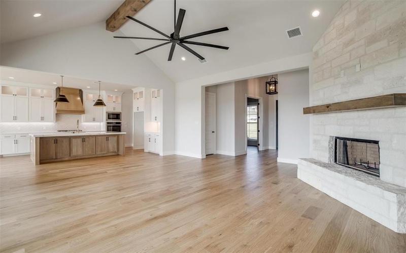 626 Hondo Crossing, Weatherford, TX 76087, 4 Bedrooms Bedrooms, ,2 BathroomsBathrooms,Residential,For Sale,626 Hondo Crossing,20997014