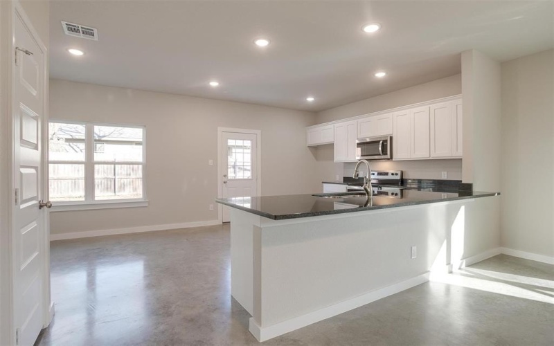 301 S Lamar Street, Itasca, TX 76055, 3 Bedrooms Bedrooms, ,2 BathroomsBathrooms,Residential,For Sale,301 S Lamar Street,20997176