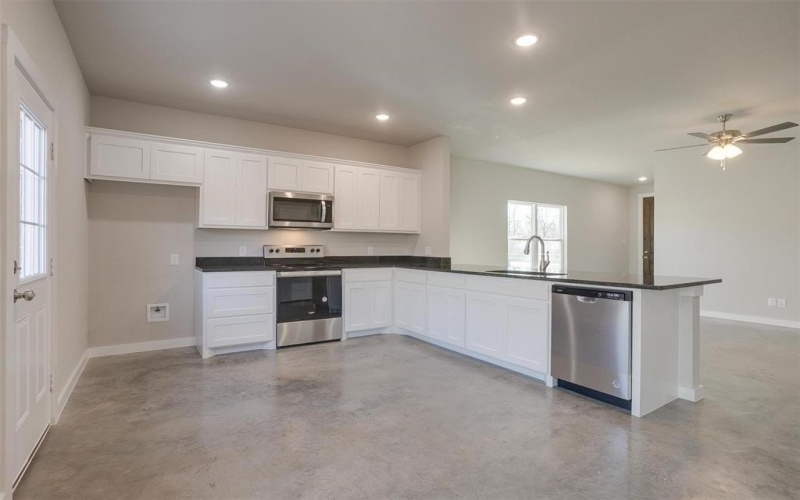 301 S Lamar Street, Itasca, TX 76055, 3 Bedrooms Bedrooms, ,2 BathroomsBathrooms,Residential,For Sale,301 S Lamar Street,20997176
