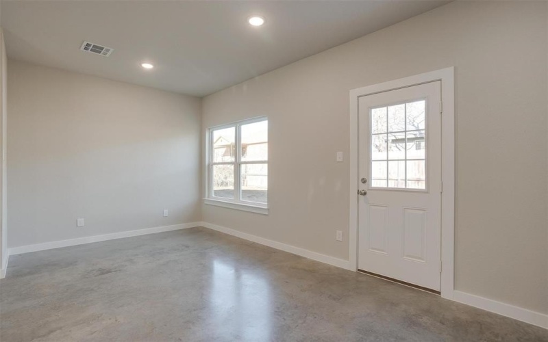 301 S Lamar Street, Itasca, TX 76055, 3 Bedrooms Bedrooms, ,2 BathroomsBathrooms,Residential,For Sale,301 S Lamar Street,20997176
