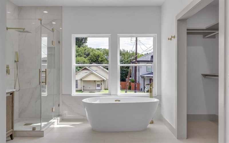 3709 Colonial Avenue, Dallas, TX 75215, 4 Bedrooms Bedrooms, ,2 BathroomsBathrooms,Residential,For Sale,3709 Colonial Avenue,20997212